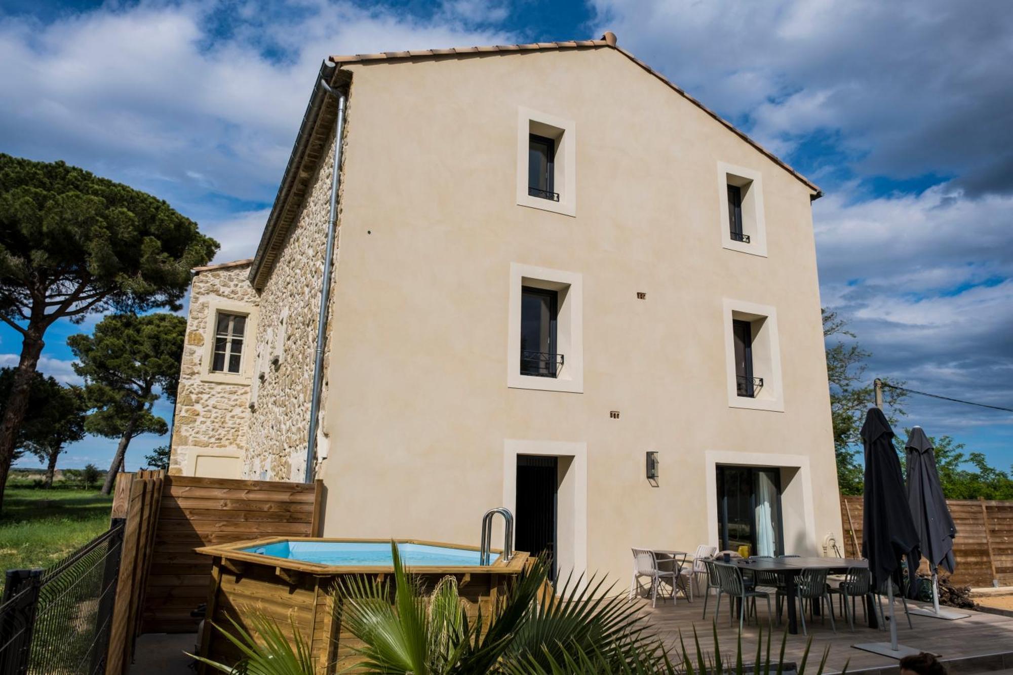 Domaine De Merins, 10 Couchages Avec Piscine, Face A La Riviere, A 4Km De La Plage Флёри Экстерьер фото